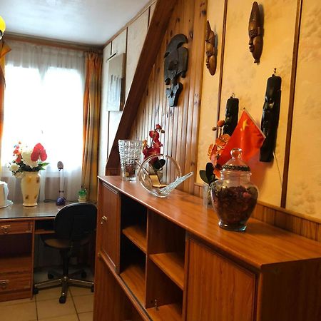 Yufan Apartment La Ville-du-Bois Ngoại thất bức ảnh
